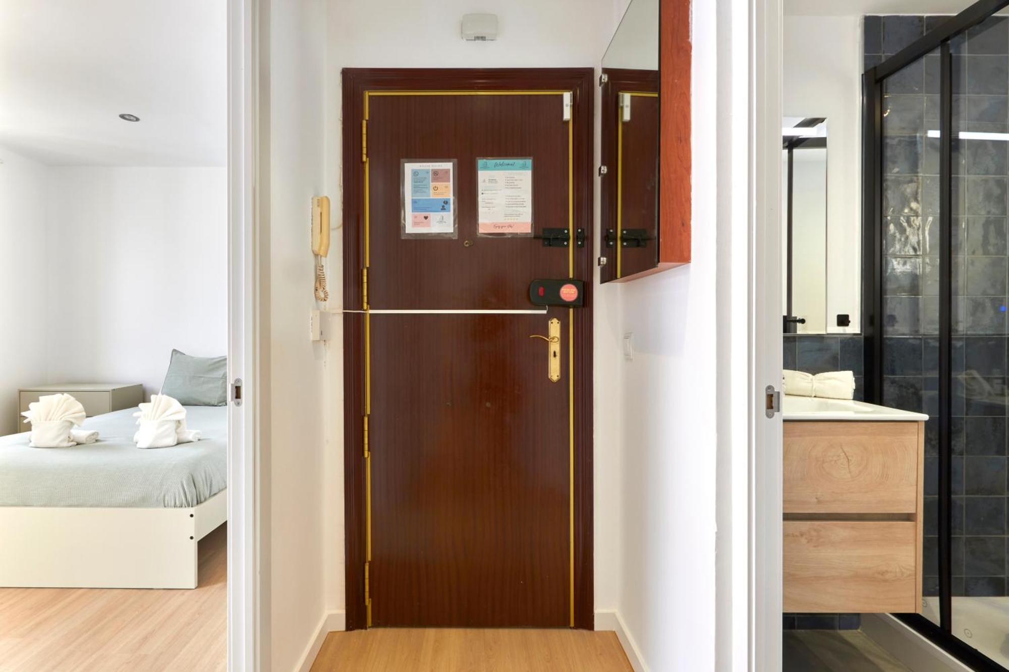 Ma Bright Apartment Next To Parc De Montjuic 바르셀로나 외부 사진